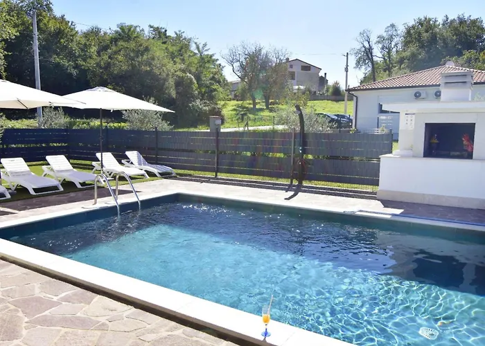 Kuca By Interhome Holiday home Buroli