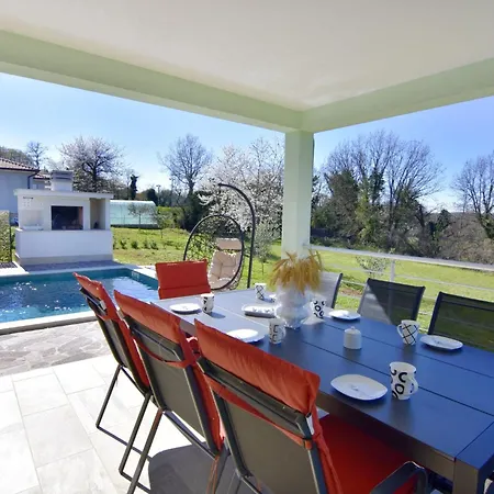 Kuca By Interhome Ferienhaus Buroli
