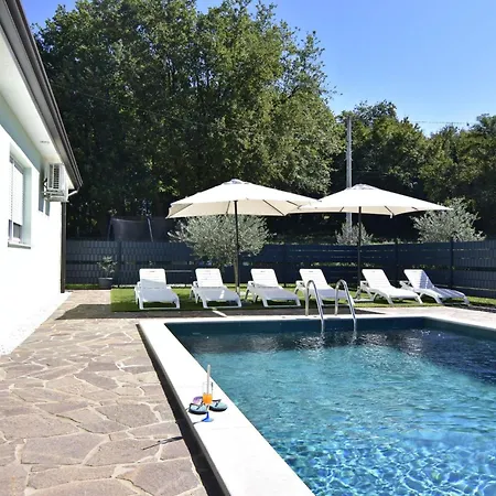 Сasa de vacaciones Kuca By Interhome *